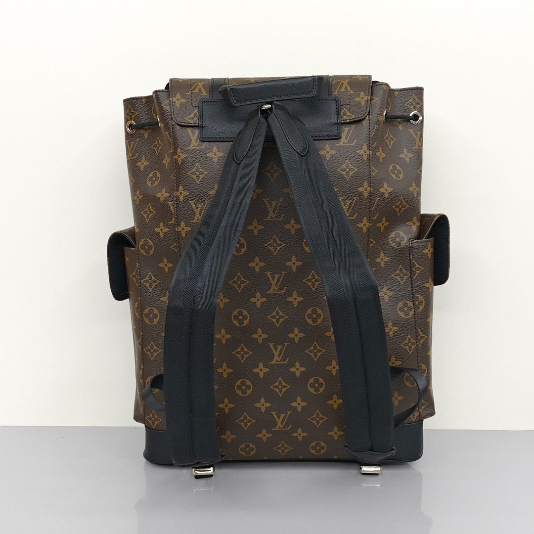 Louis Vuitton Christopher MM