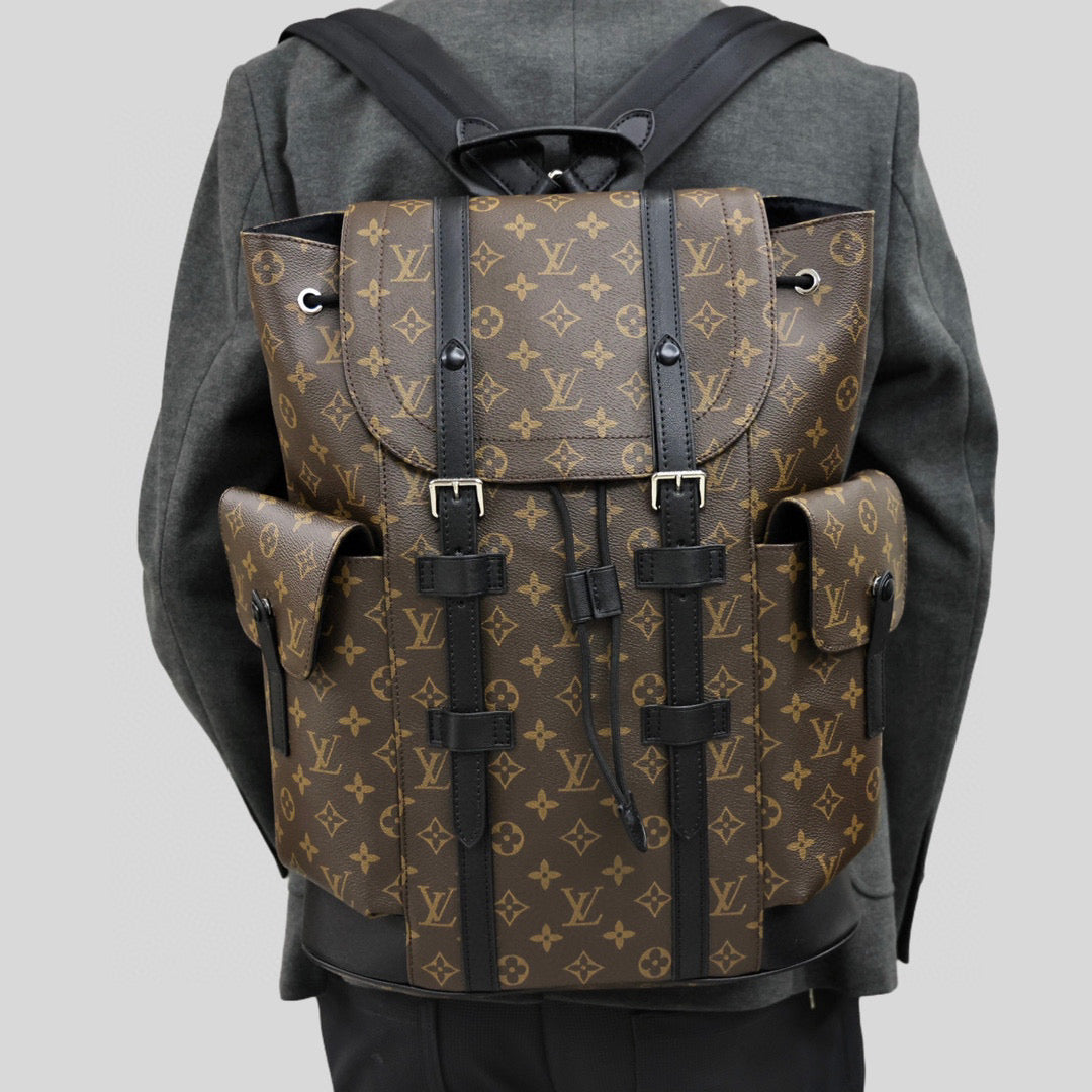 Louis Vuitton Christopher MM