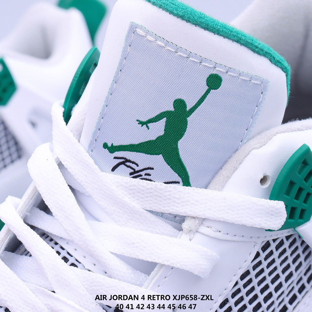 Air Jordan Retro 4