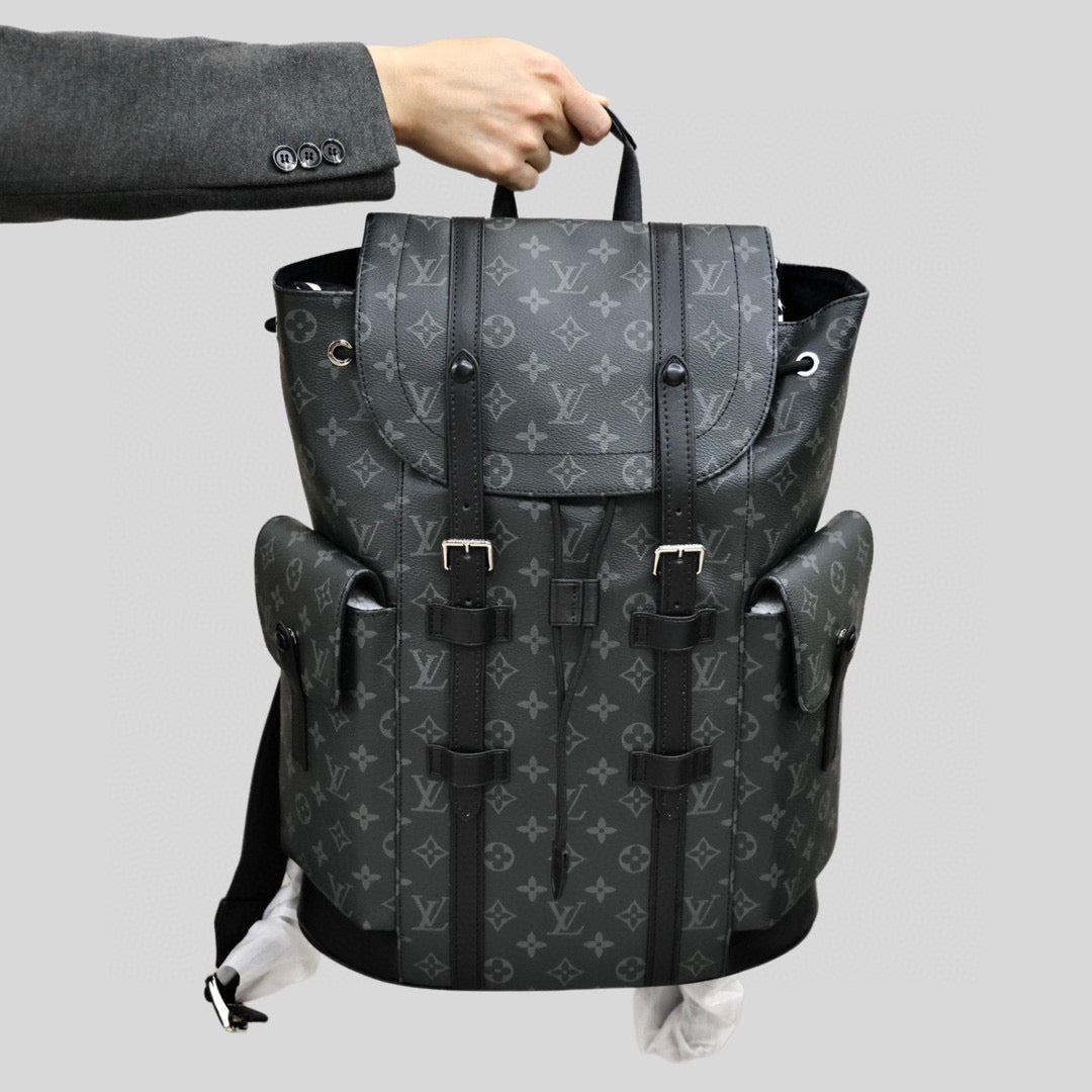 Louis Vuitton Christopher MM