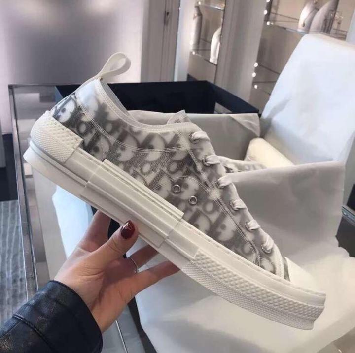 CHRISTIAN DIOR - SNEAKER